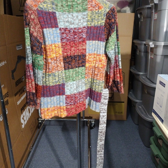 Colorful V-Neck Sweater with Belt - Picture 3 of 5